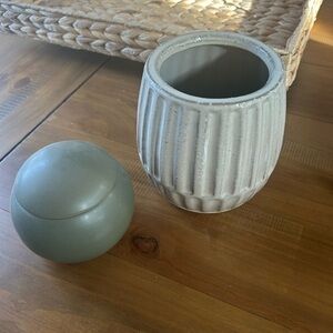 Threshold candle and small planter